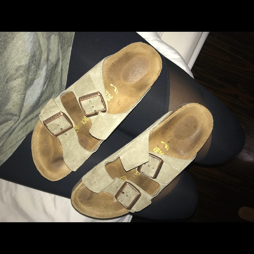 Birkenstocks Taupe Suede/Tan
